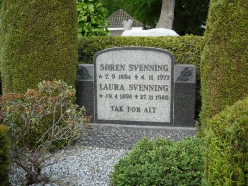 Laura Svenning .jpg